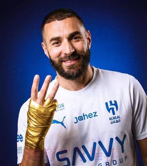 本泽马在欧冠攻破34队球门 超越劳尔仅次于梅罗